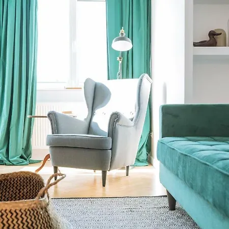 Brezoianu Spacious Flat דירה בוקרשט