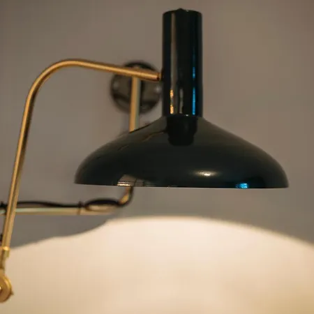 Brezoianu Spacious Flat Daire Bükreş