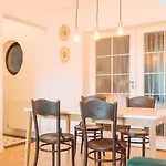 Brezoianu Spacious Flat 아파트