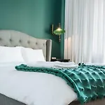 Brezoianu Spacious Flat *