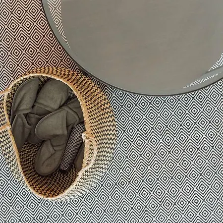 Brezoianu Spacious Flat *