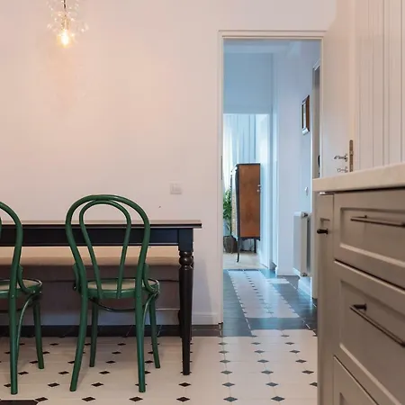 Brezoianu Spacious Flat