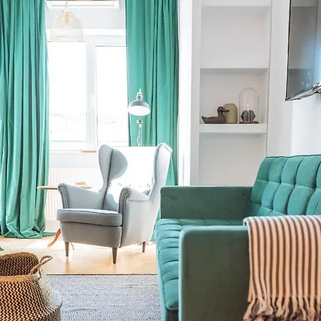 Brezoianu Spacious Flat