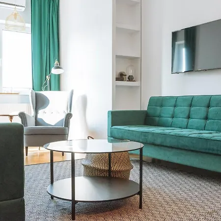 Apartment Brezoianu Spacious Flat Bukarest