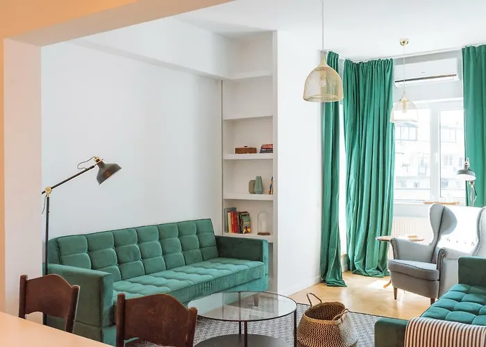 Brezoianu Spacious Flat Daire
