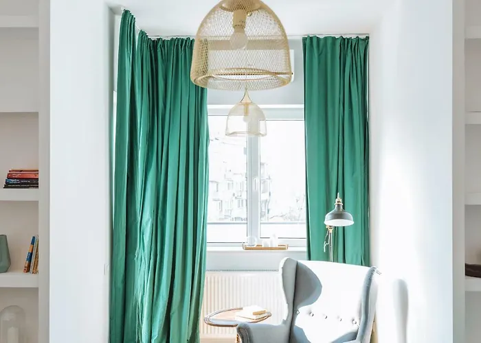 Brezoianu Spacious Flat *