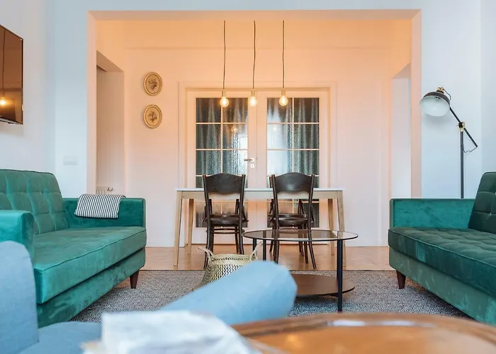 Brezoianu Spacious Flat ブカレスト