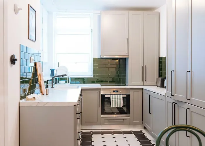 Brezoianu Spacious Flat アパート