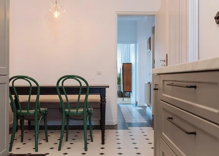 Brezoianu Spacious Flat