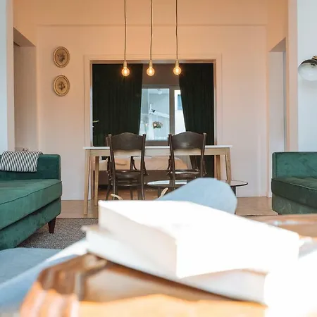 公寓 Brezoianu Spacious Flat 布加勒斯特