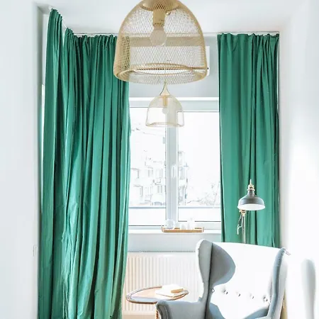 Brezoianu Spacious Flat *