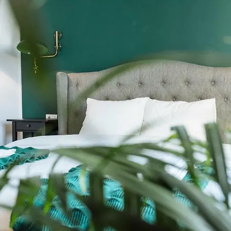 Brezoianu Spacious Flat